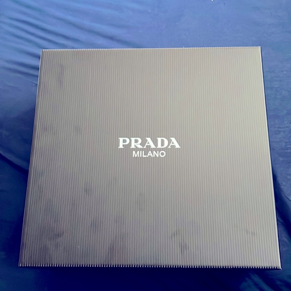 Prada Cloudbursts - Picture 1 of 4